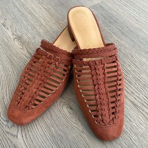 Genuine leather flats
